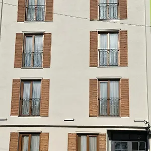 Отель Sareban